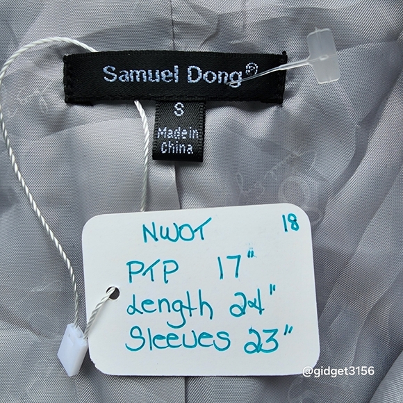 NWOT  DOVE GREY QUILTED BLAZER WITH SILVER THREADS - SIZE SMALL - Picture 8 of 10